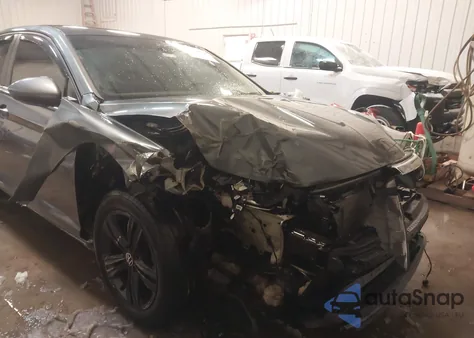 2024 Volkswagen Jetta 1.5T Se z USA, uszkodzony, nr VIN 3VW7M7BU5RM029853